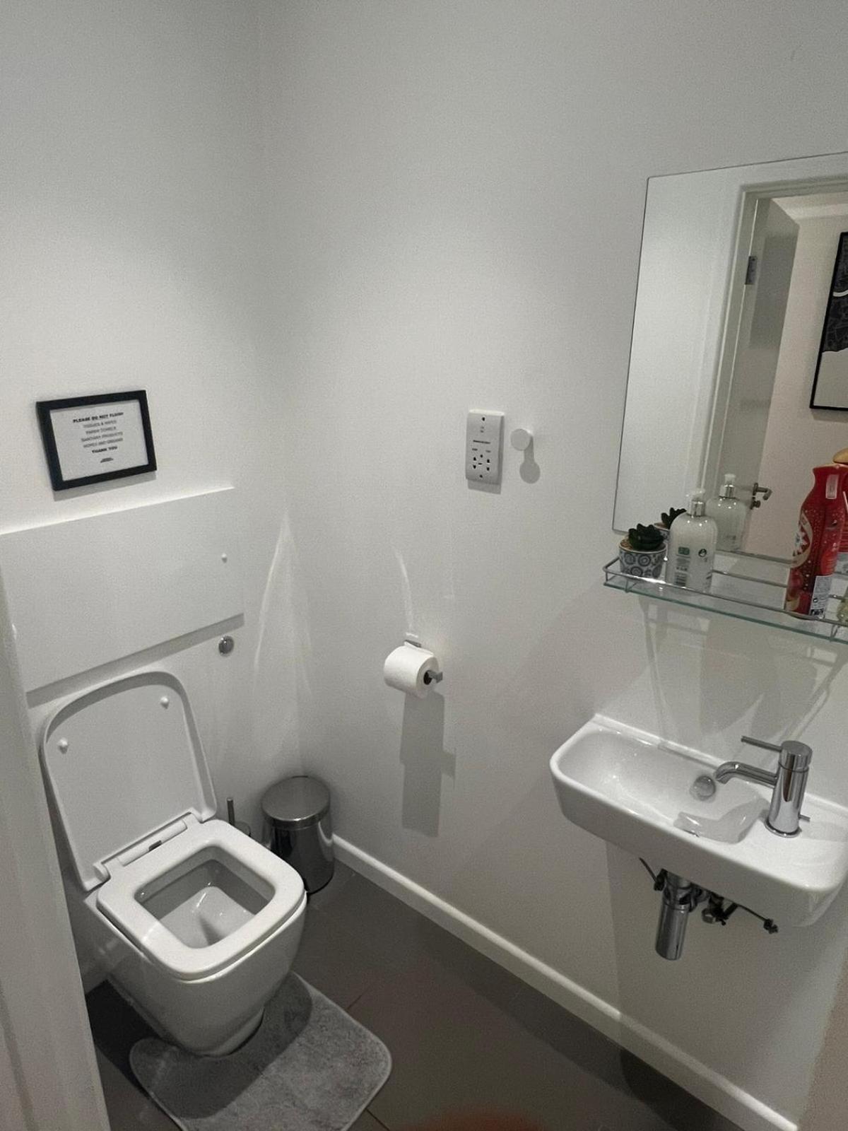 Tranquil 1 Bedroom Retreat In Piccadilly Vr4 London Kültér fotó